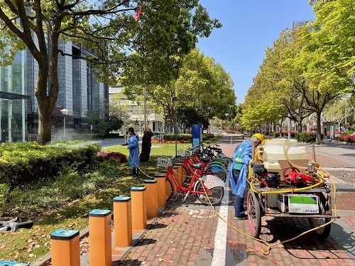 打藥(yao)水除蚜(ya)蟲.jpg 打藥水除(chu)蚜(ya)蟲.jpg