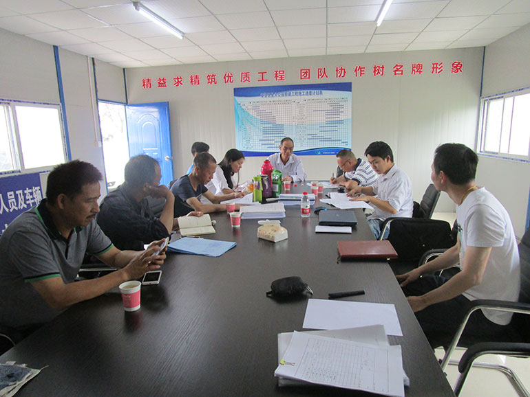 59794706a6360.jpg 6.28市質(zhi)監(jian)站檢査(zha)2.jpg